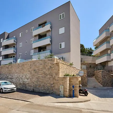 Hedera Estate Hedera A35