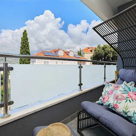 Hedera Estate Hedera A35