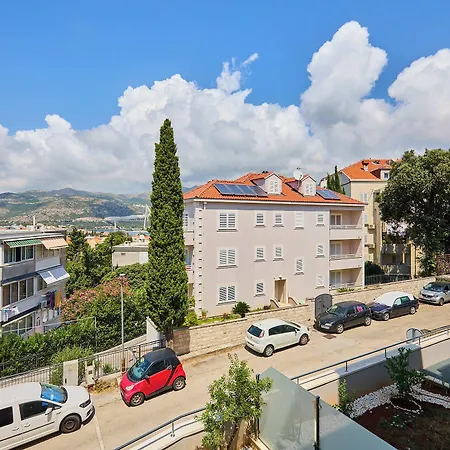 Hedera Estate Hedera A35 Apartment *